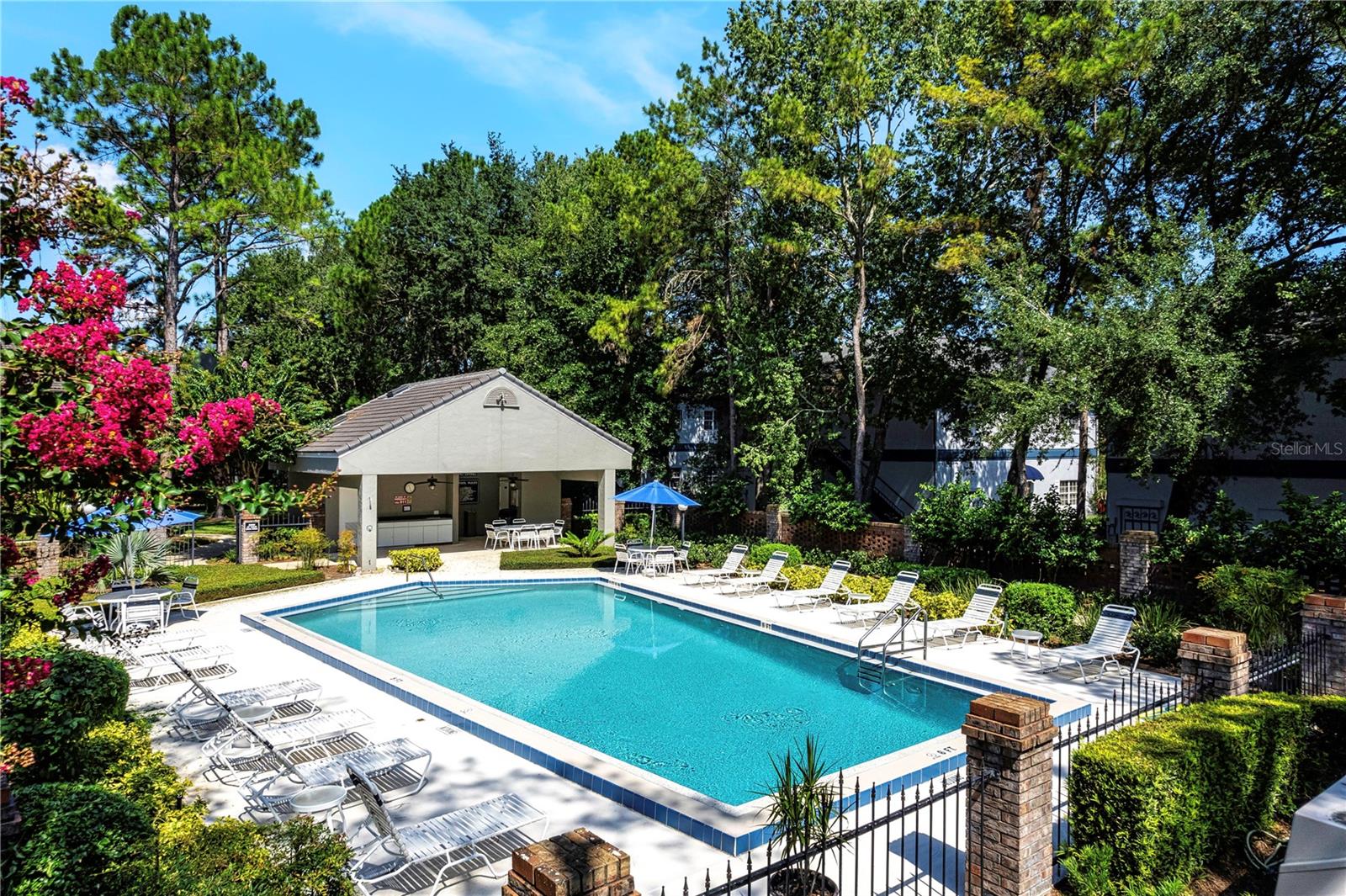 Image 23 of 28 For 105 Durham Place 105