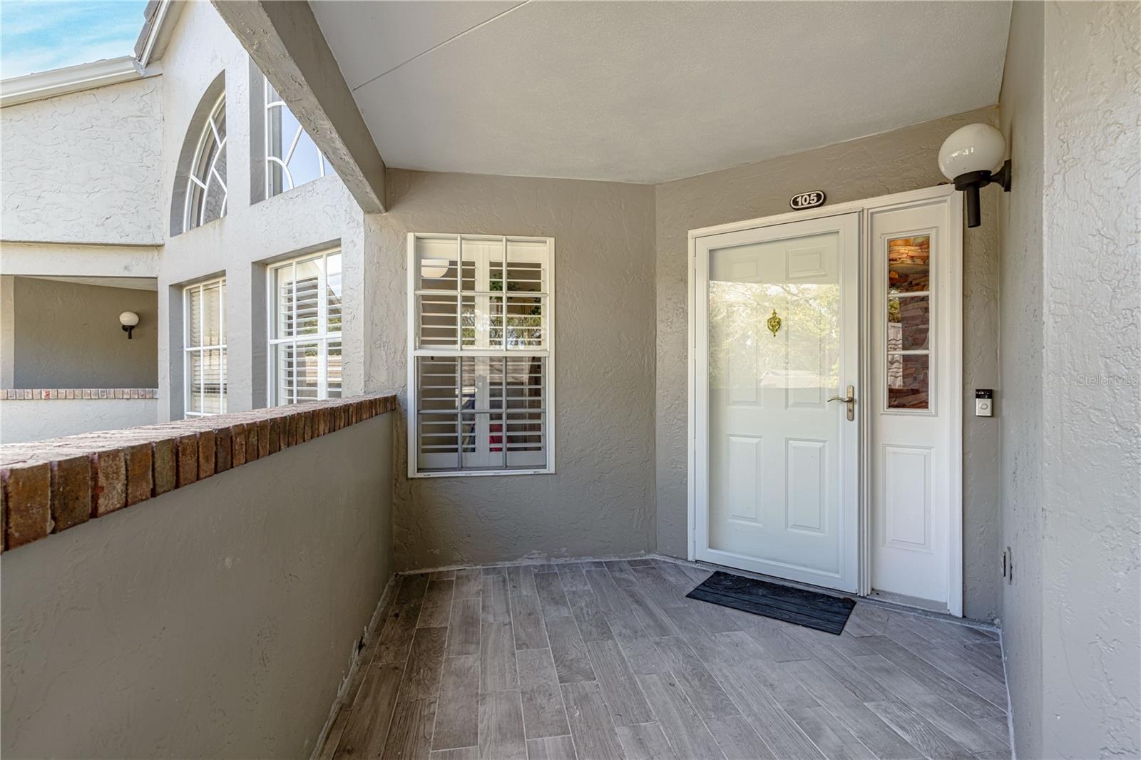 Image 5 of 28 For 105 Durham Place 105