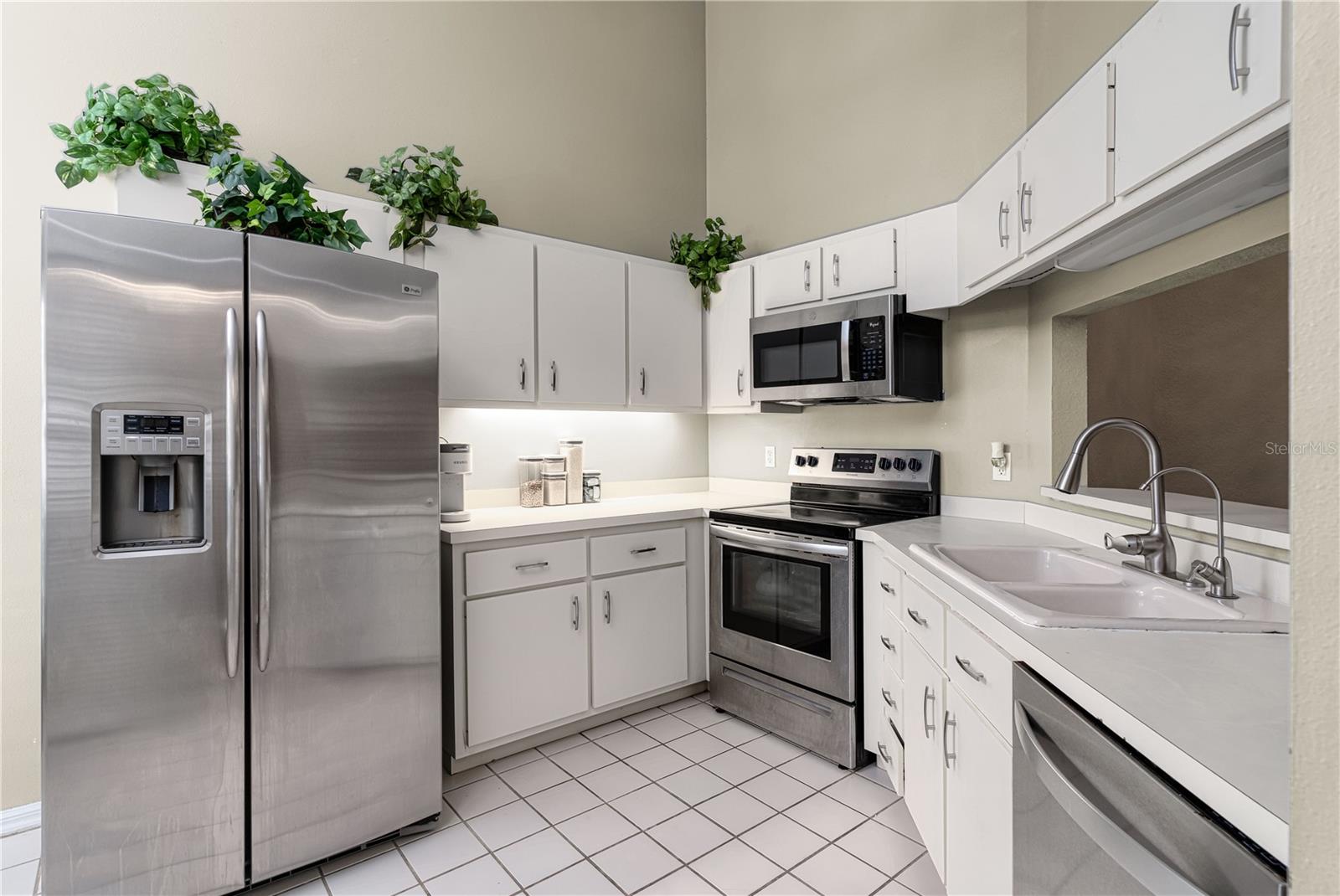 Image 7 of 28 For 105 Durham Place 105