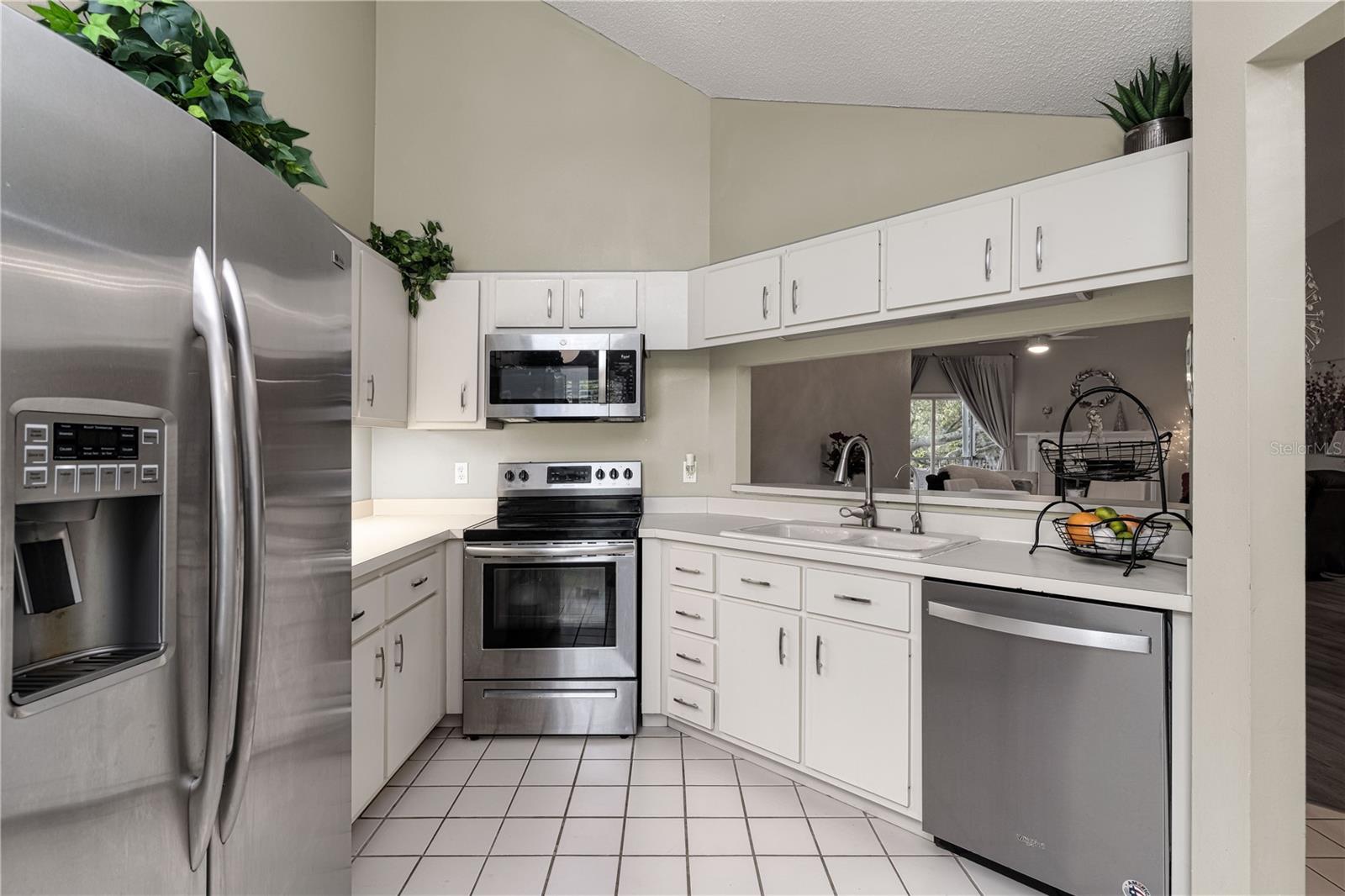 Image 8 of 28 For 105 Durham Place 105