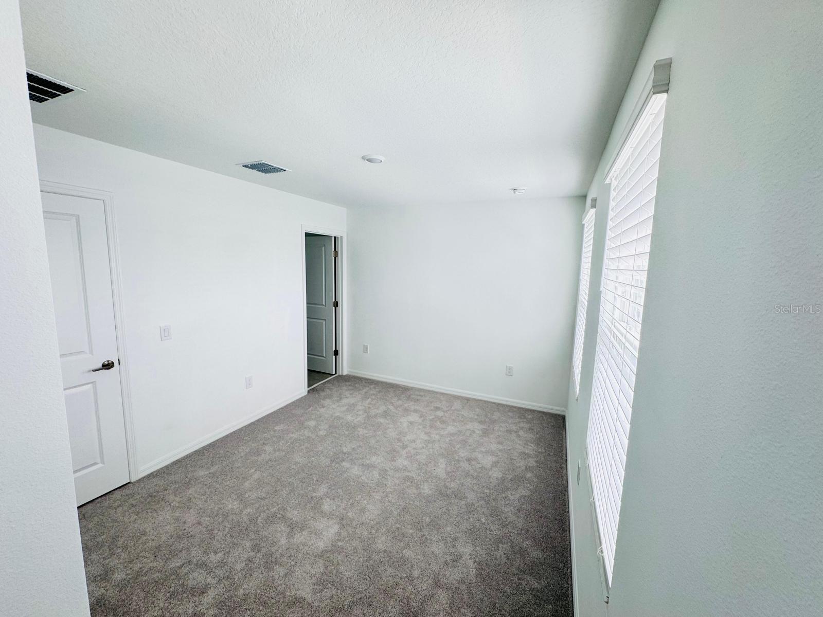 Image 12 of 27 For 3140 Skyline Loop