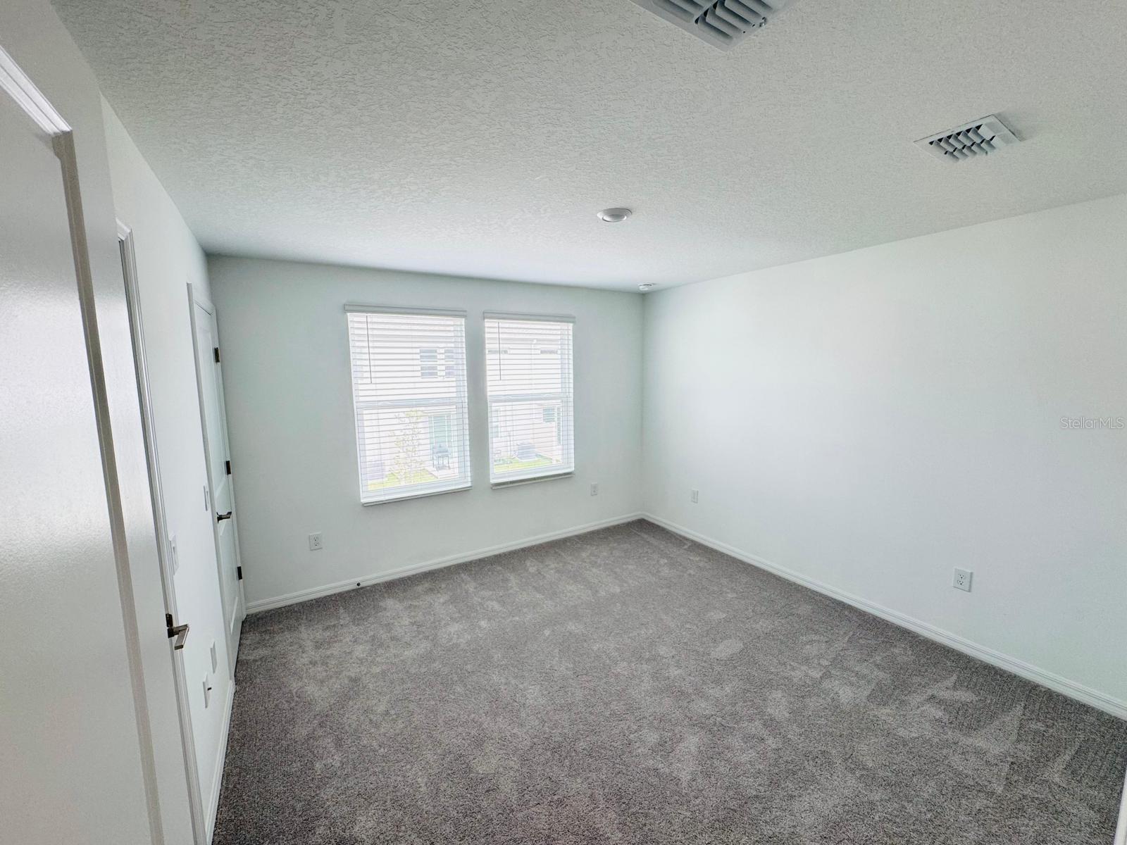 Image 15 of 27 For 3140 Skyline Loop