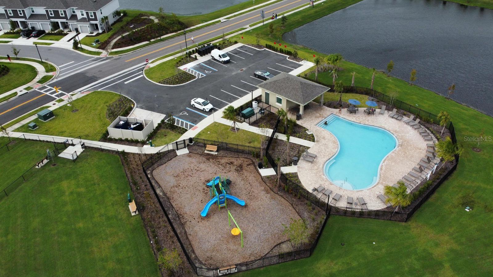 Image 3 of 27 For 3140 Skyline Loop