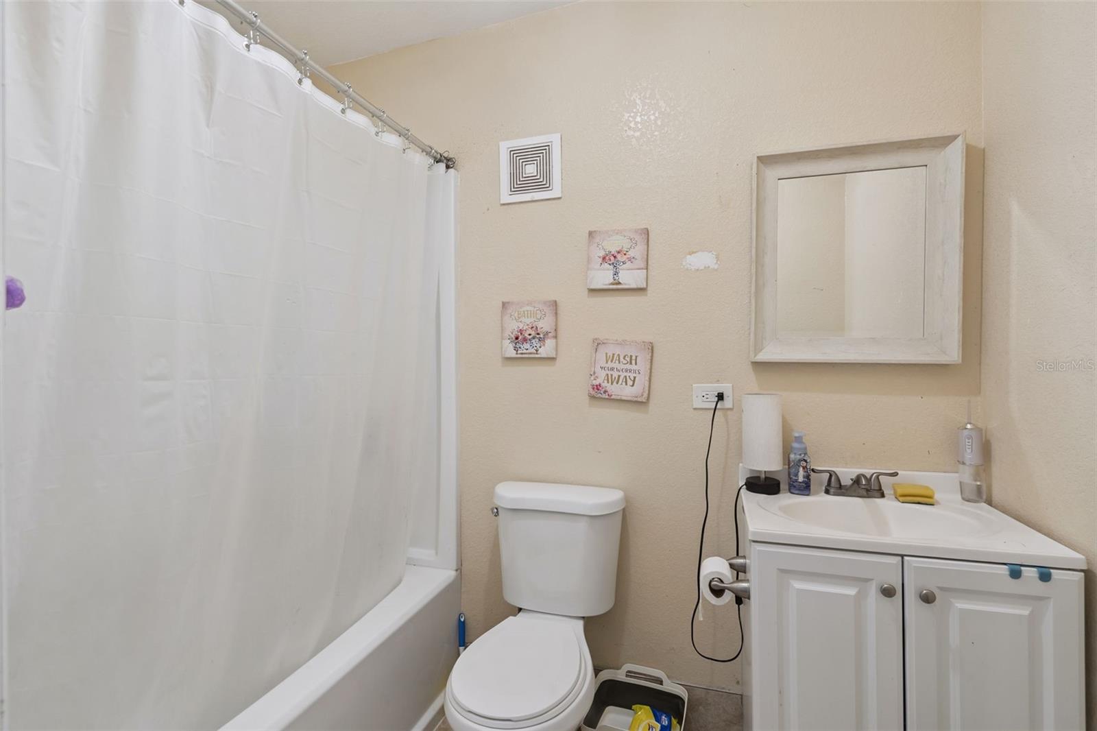 Image 11 of 17 For 4366 Kirkland Boulevard