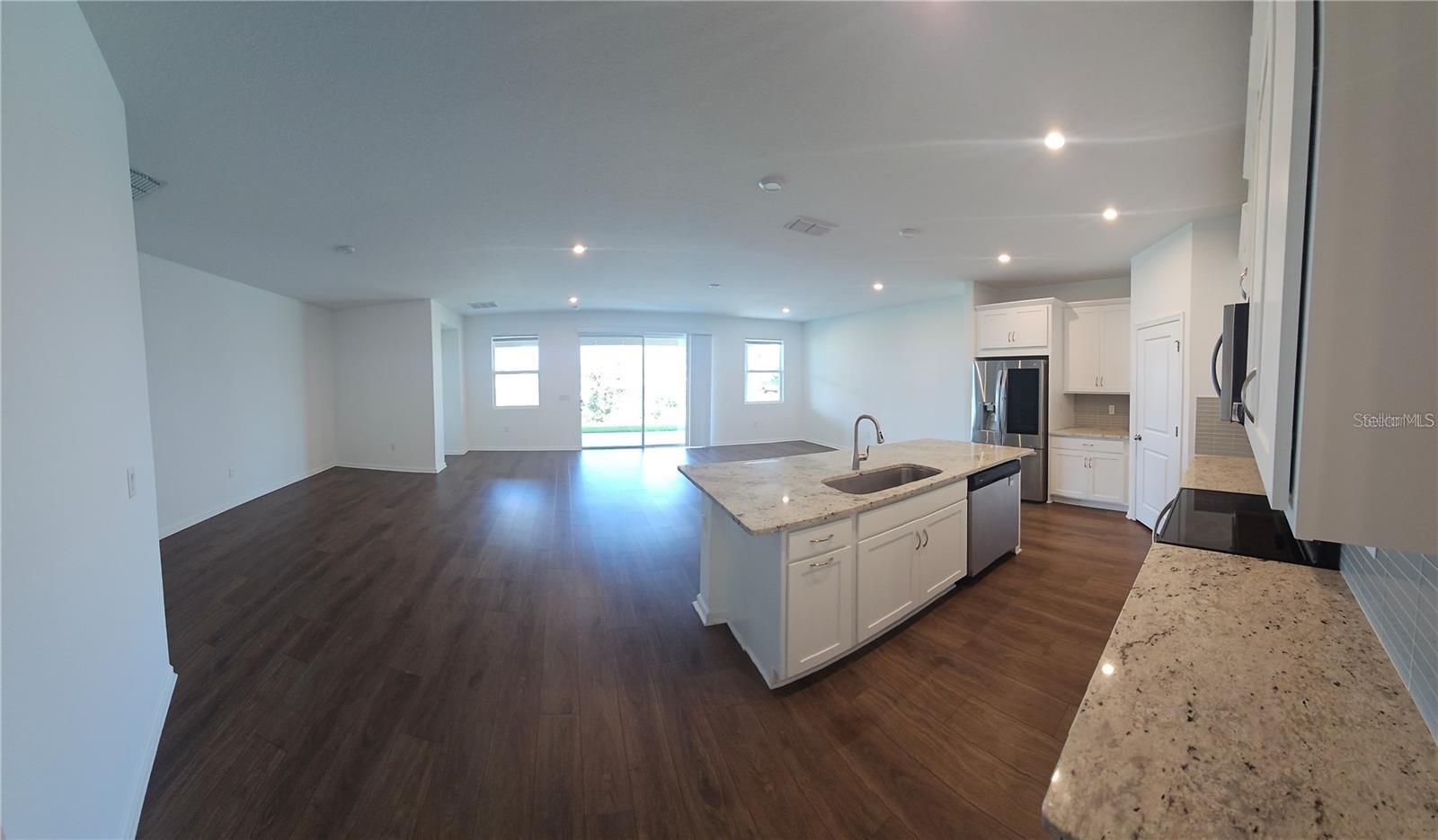 Image 10 of 25 For 1141 Lakeshore Breeze Place