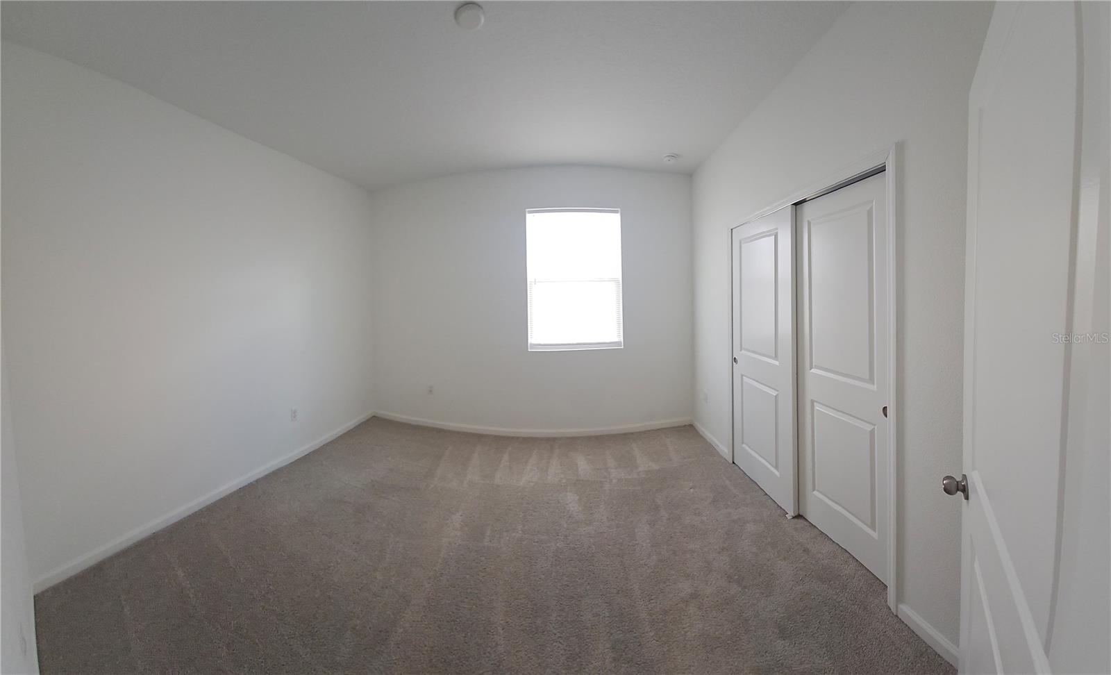 Image 17 of 25 For 1141 Lakeshore Breeze Place