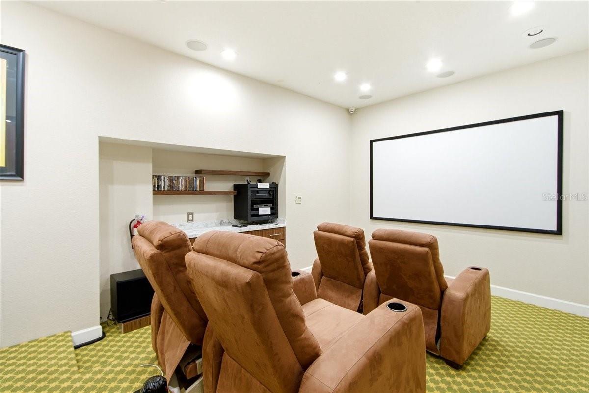 Image 30 of 42 For 11594 Westwood Boulevard 1614