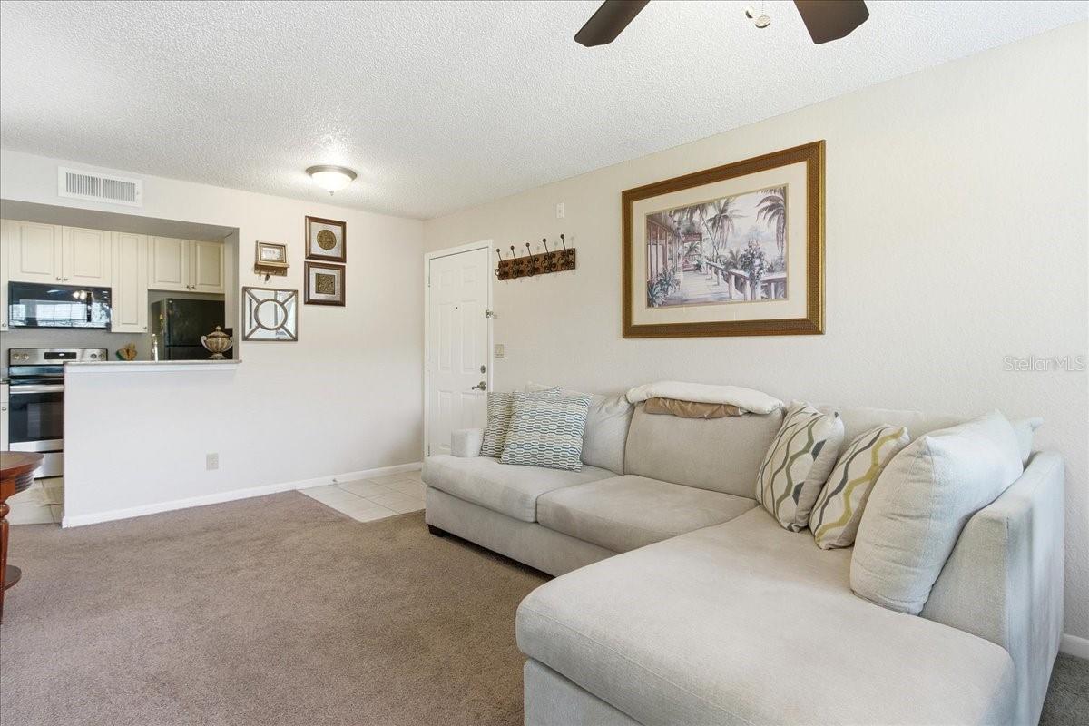 Image 8 of 42 For 11594 Westwood Boulevard 1614