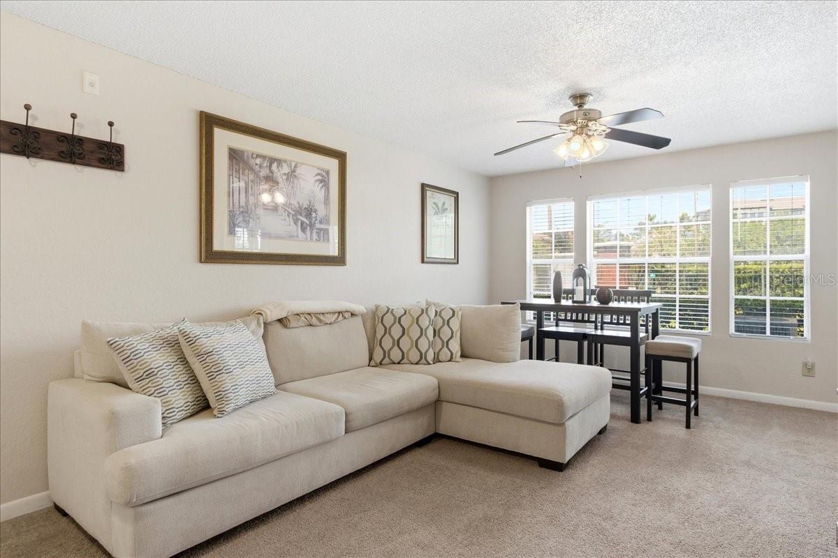 Image 9 of 42 For 11594 Westwood Boulevard 1614