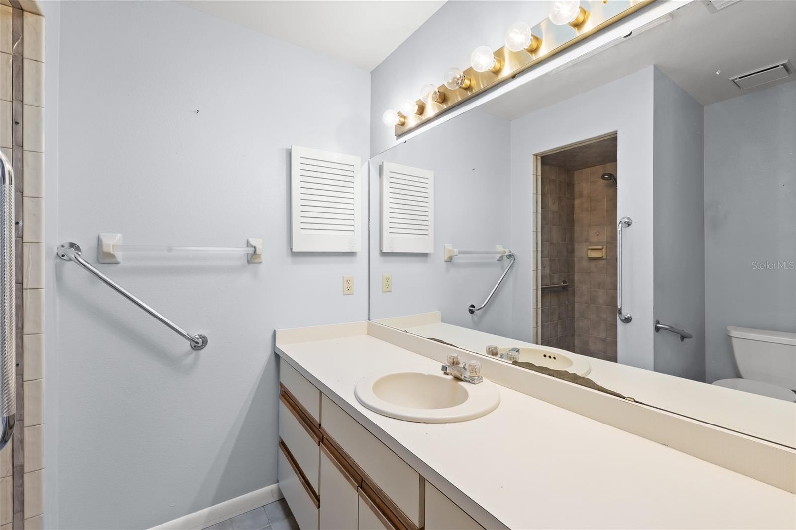 Image 10 of 28 For 1229 Crown Point Road