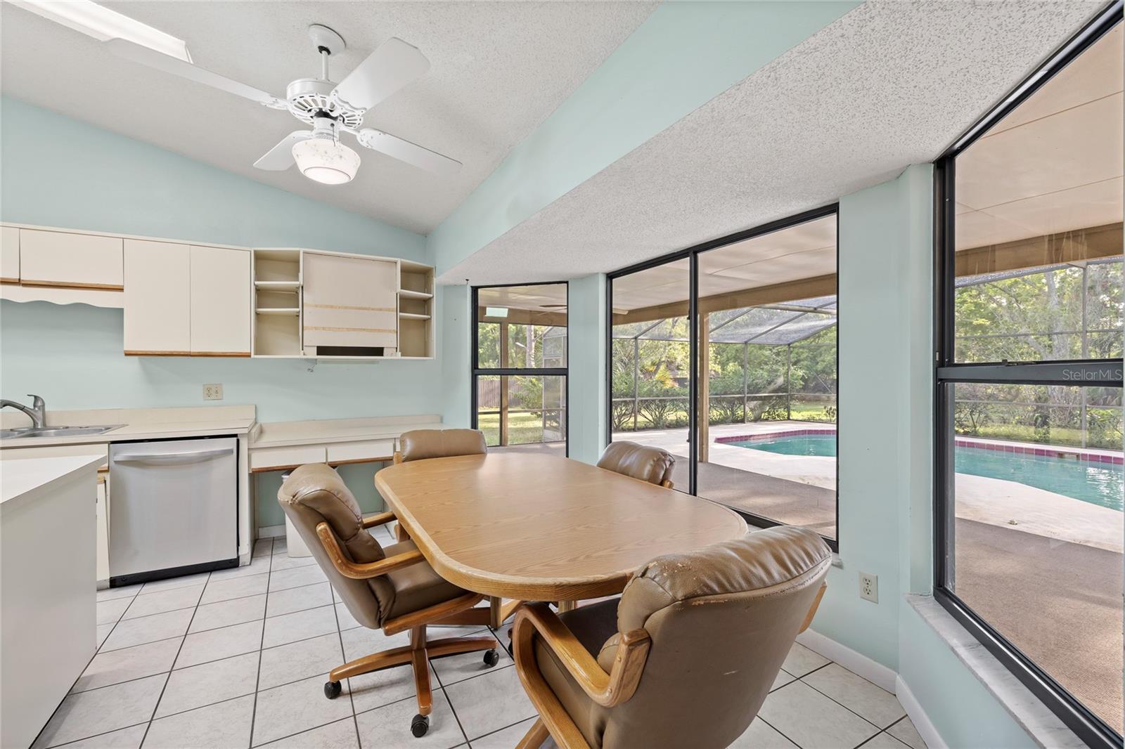 Image 12 of 28 For 1229 Crown Point Road