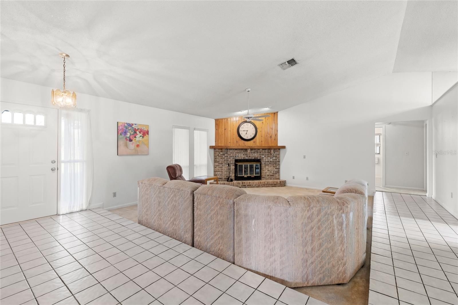 Image 9 of 28 For 1229 Crown Point Road