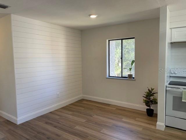 Image 15 of 24 For 151 Springwood Circle C