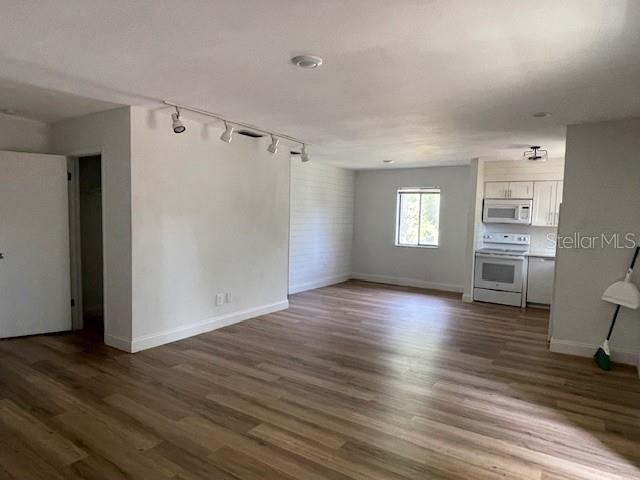 Image 2 of 24 For 151 Springwood Circle C