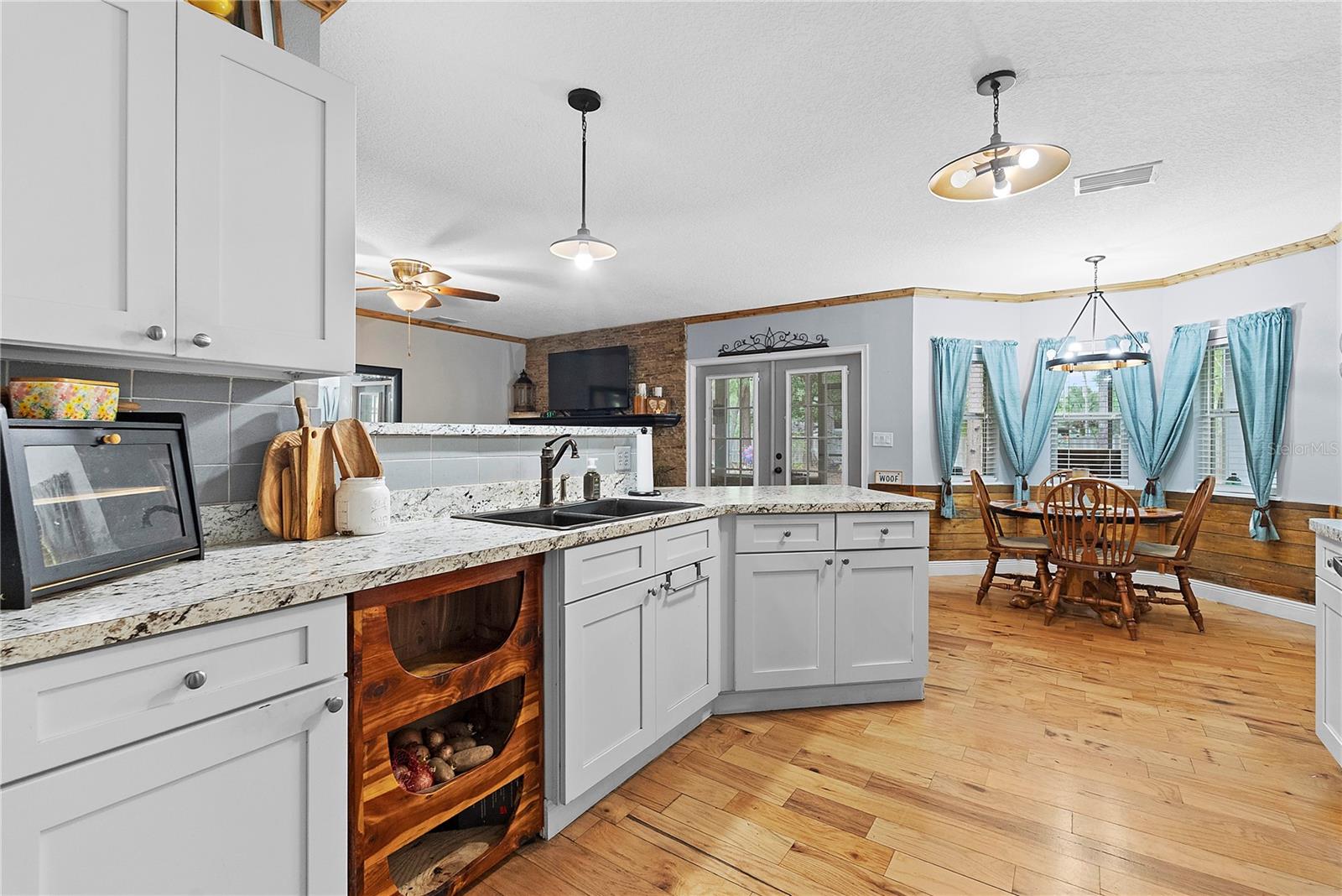 Image 15 of 40 For 443 High Street