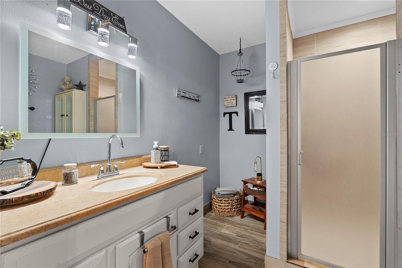 Image 26 of 40 For 443 High Street