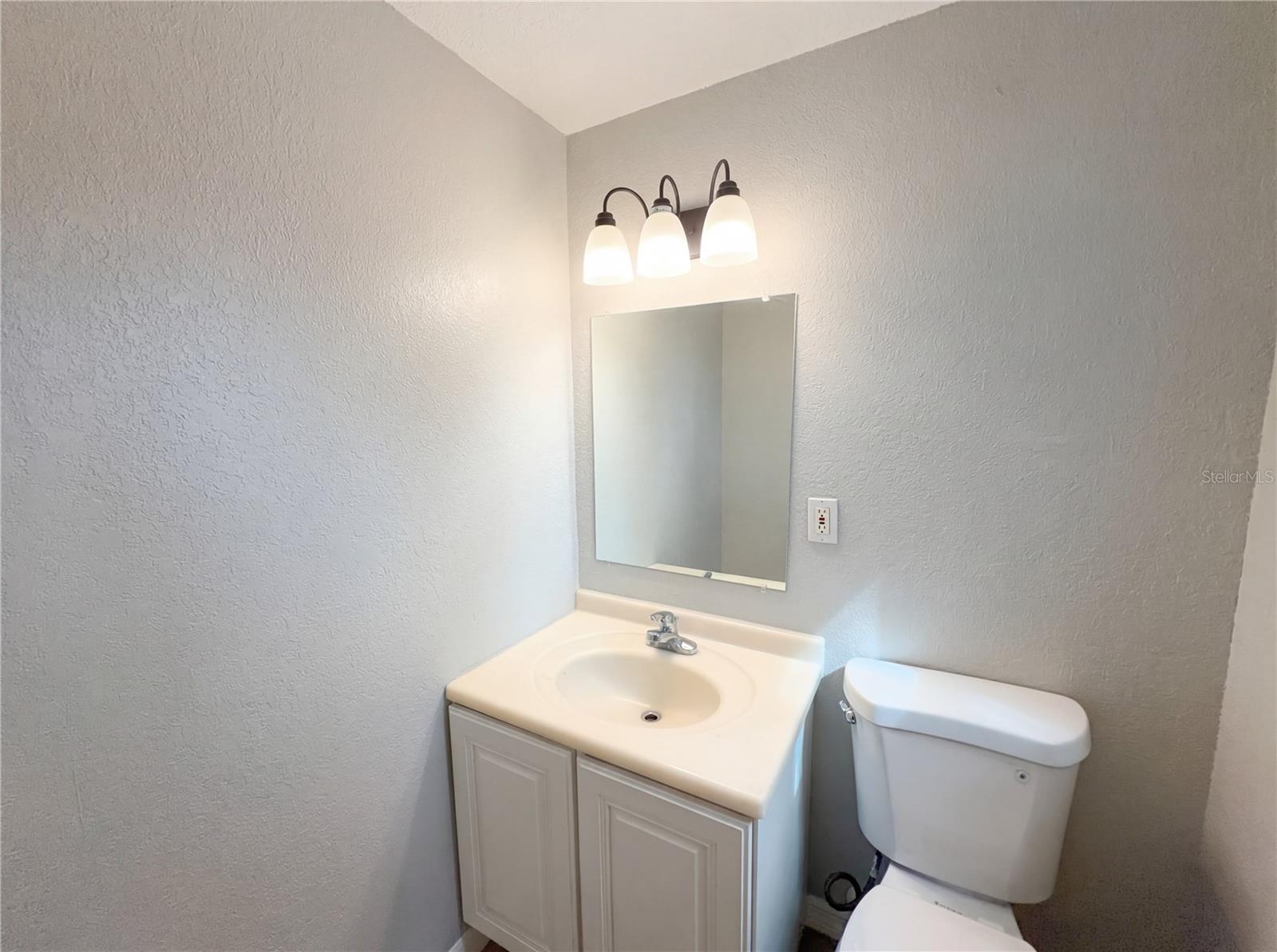 Image 10 of 15 For 2126 Smithfield Circle S