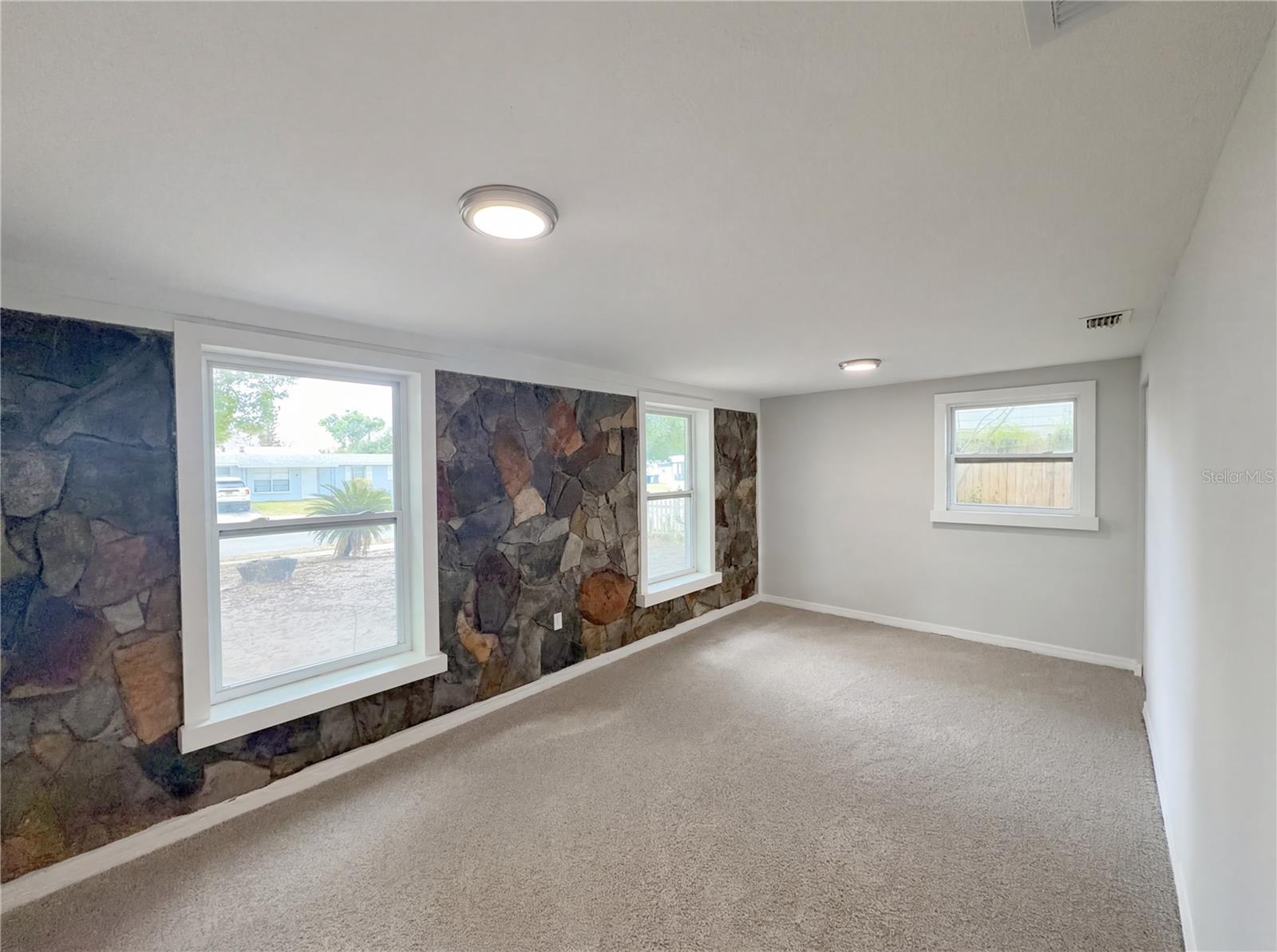 Image 12 of 15 For 2126 Smithfield Circle S