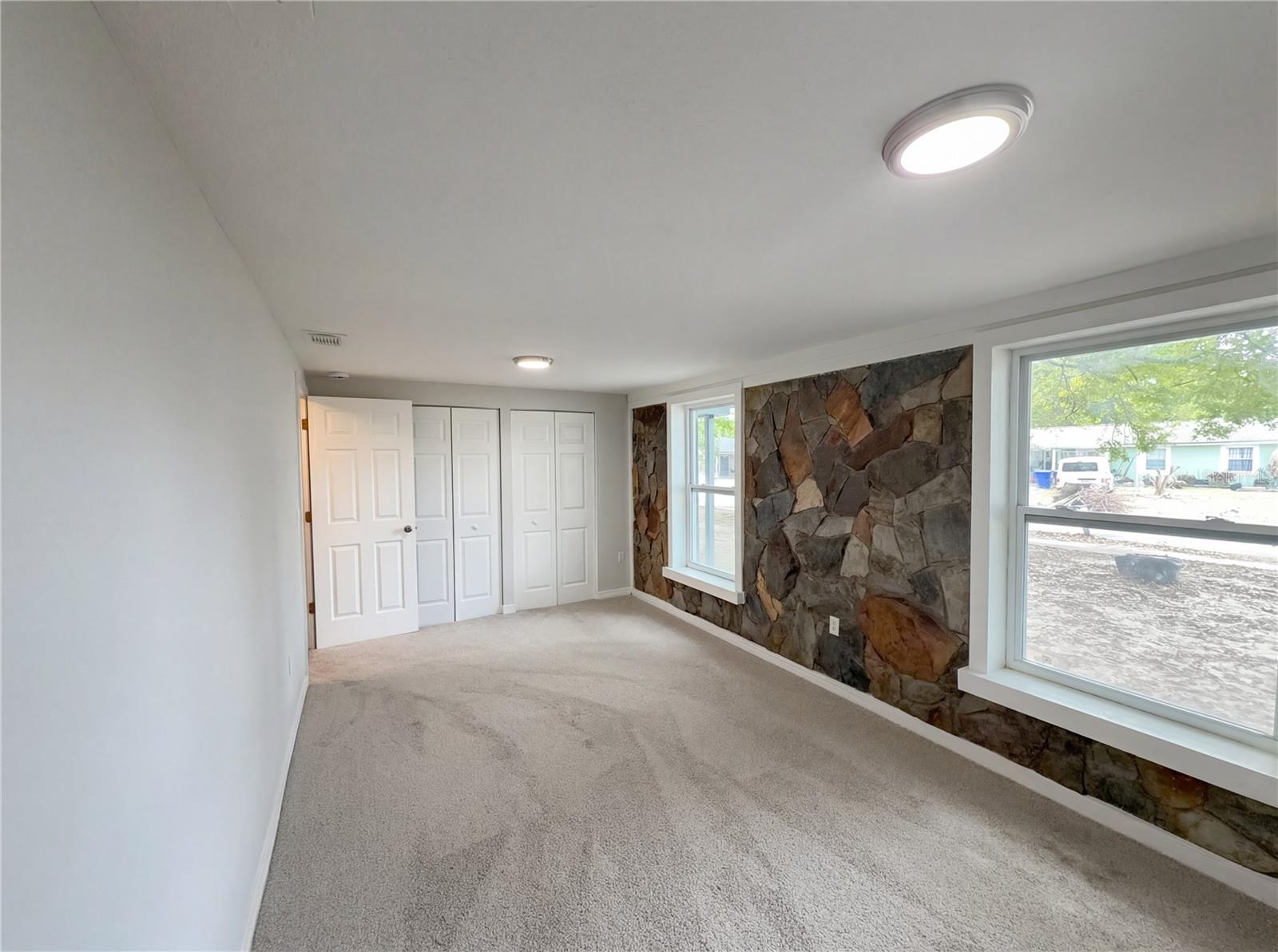 Image 13 of 15 For 2126 Smithfield Circle S