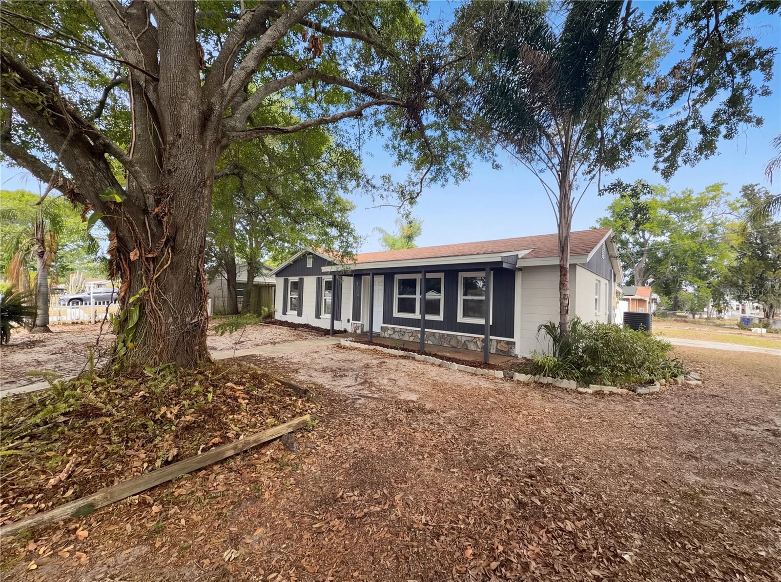 Image 2 of 15 For 2126 Smithfield Circle S