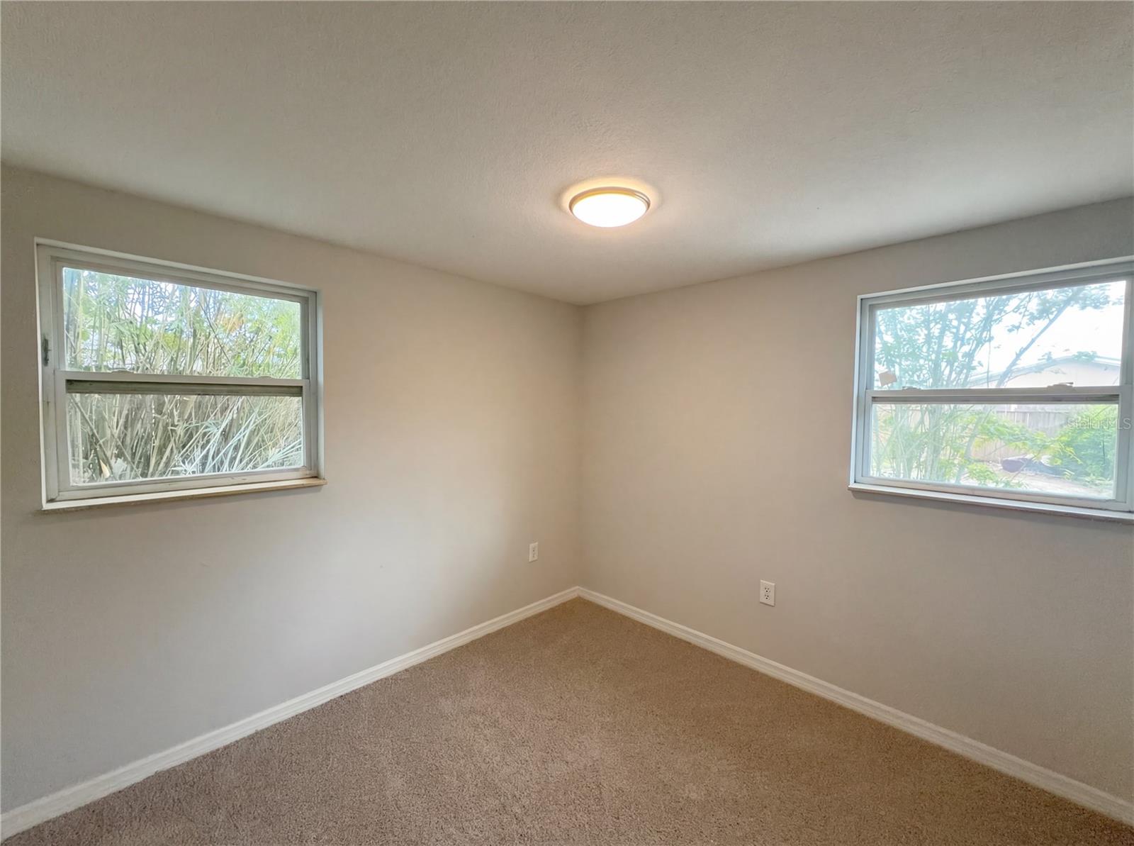 Image 9 of 15 For 2126 Smithfield Circle S