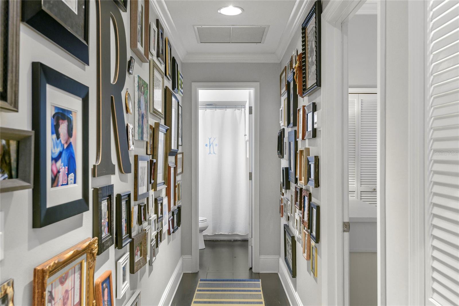 Image 23 of 47 For 543 Lake Sue Avenue