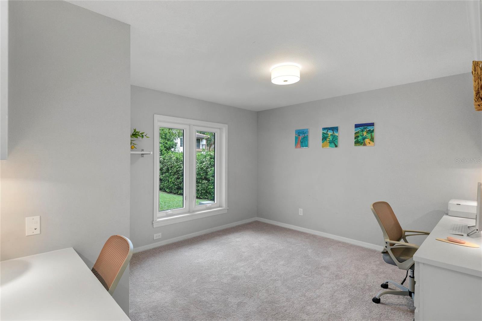 Image 26 of 47 For 543 Lake Sue Avenue