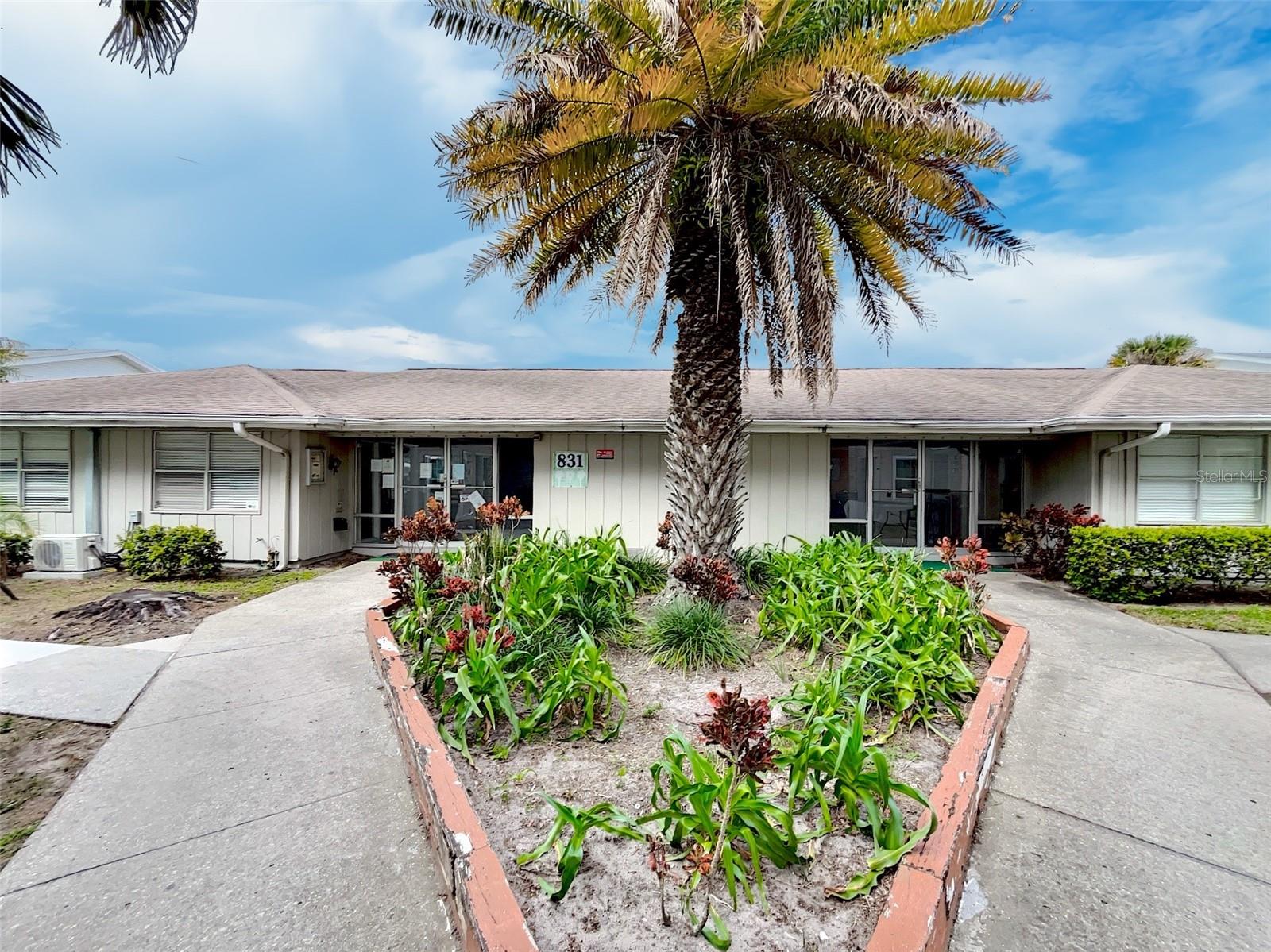 Image 24 of 29 For 865 Sky Lake Circle D