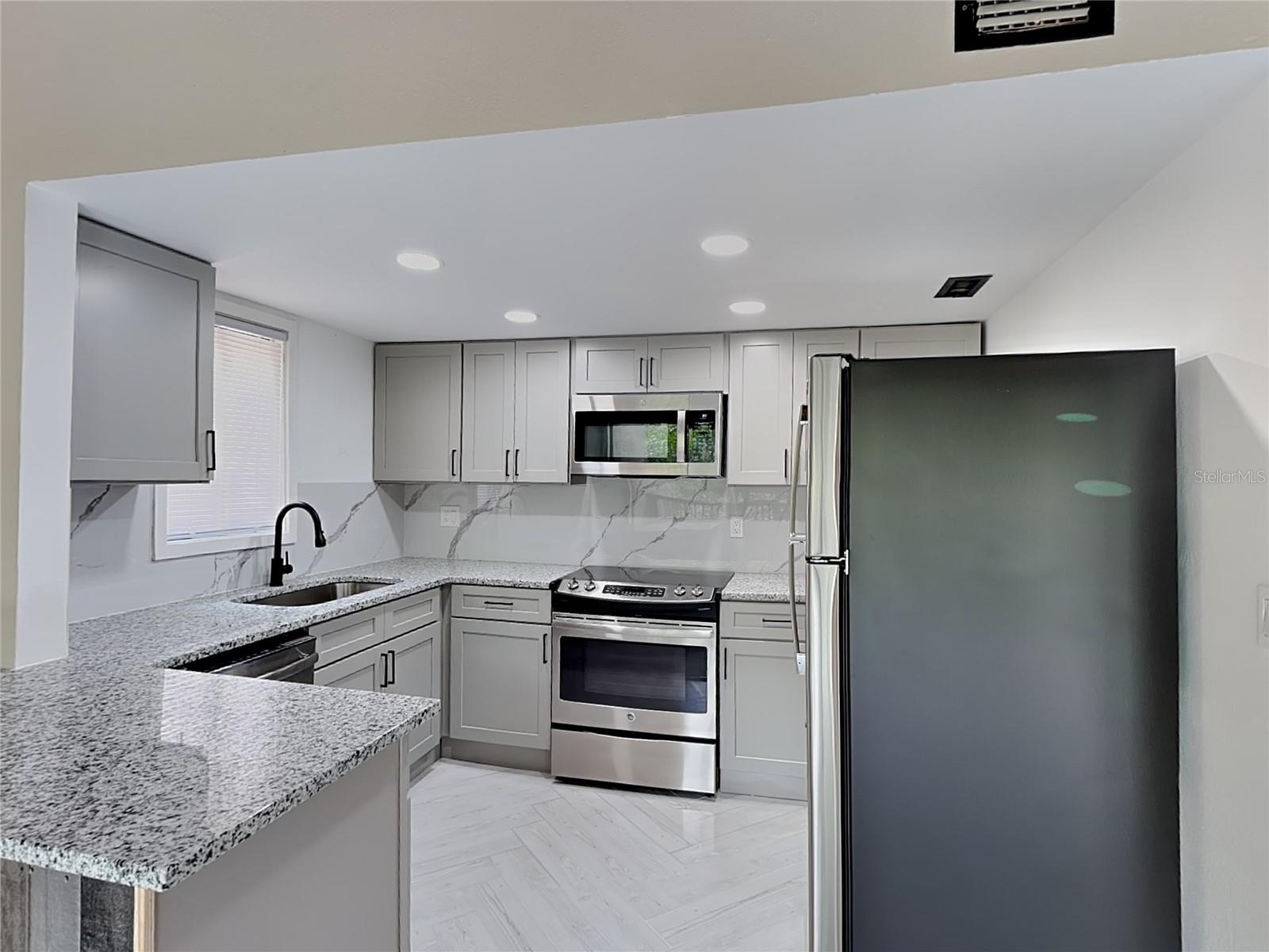 Image 3 of 15 For 213 Tomoka Trail 213