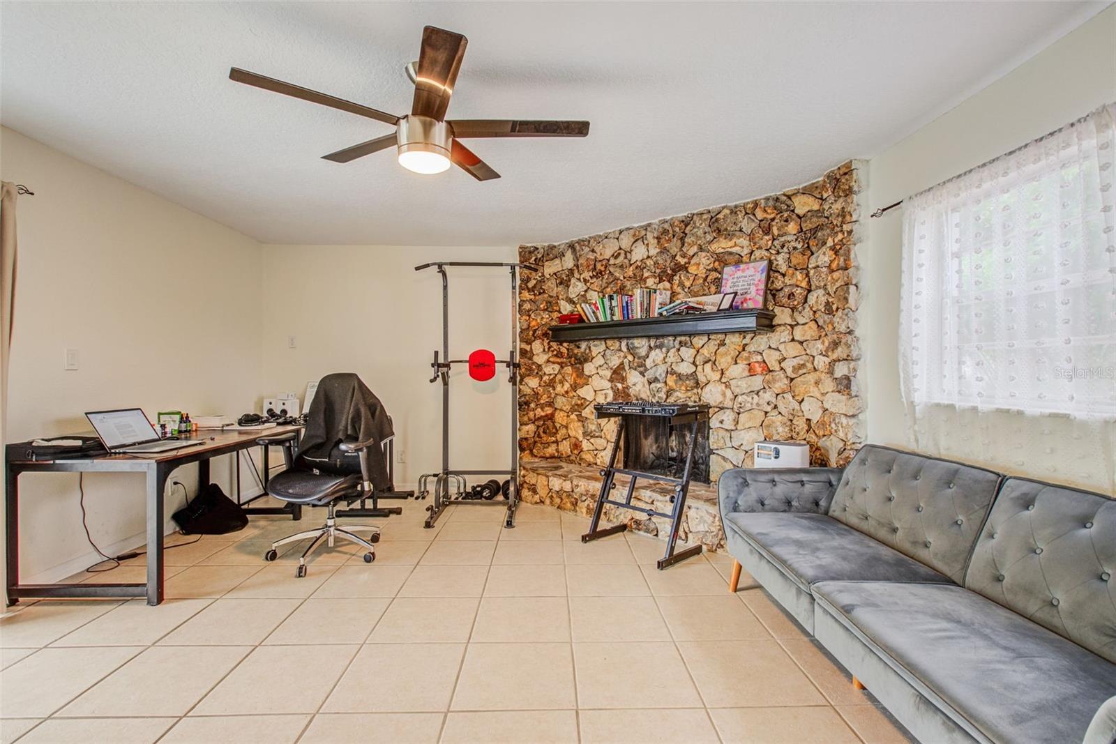 Image 12 of 18 For 4149 Montrose Court