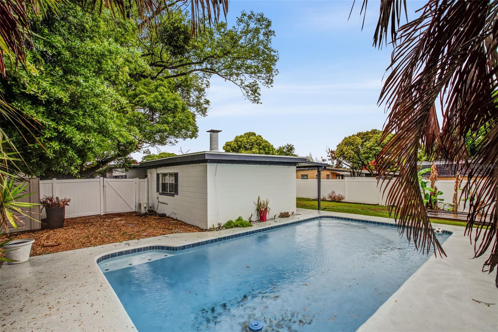 Image 3 of 18 For 4149 Montrose Court