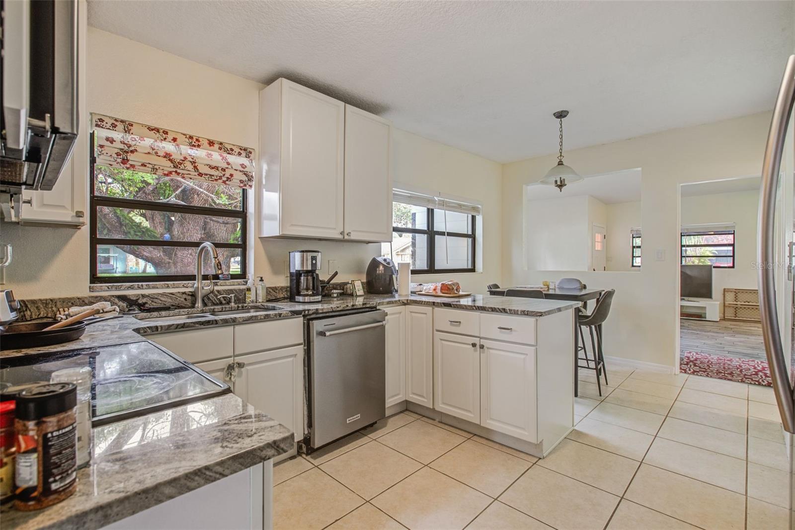 Image 9 of 18 For 4149 Montrose Court