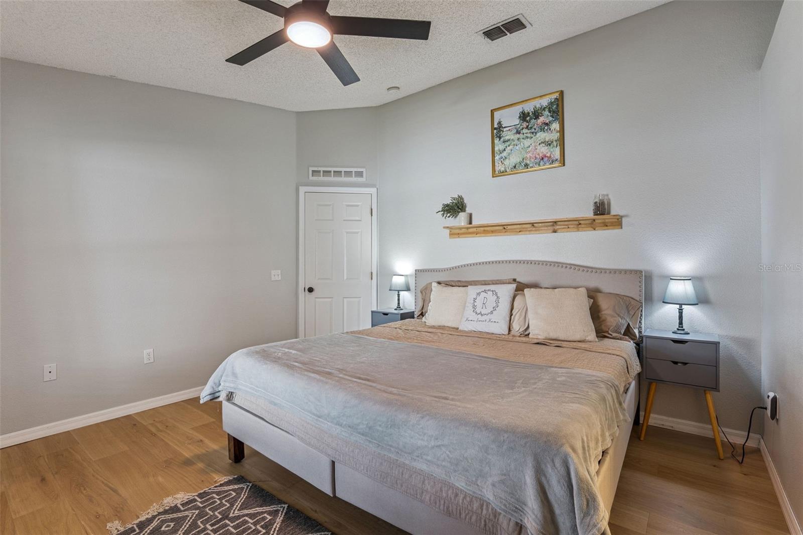 Image 23 of 61 For 10256 Laxton Street