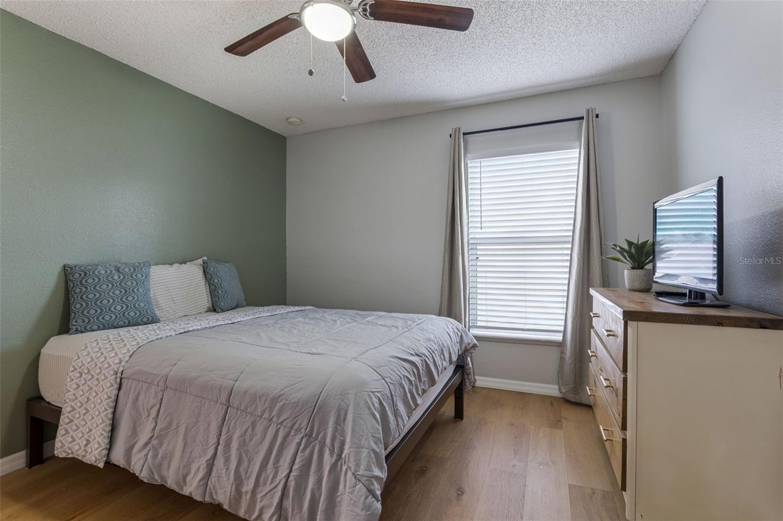 Image 24 of 61 For 10256 Laxton Street