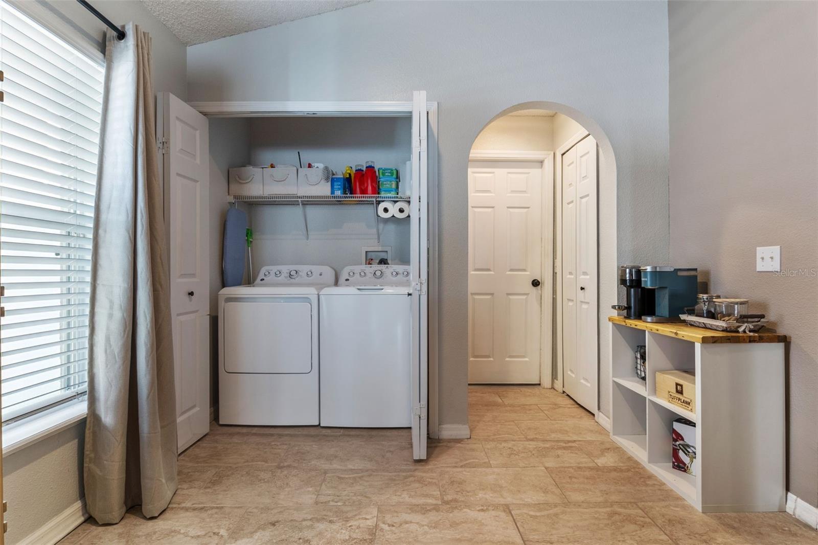 Image 27 of 61 For 10256 Laxton Street