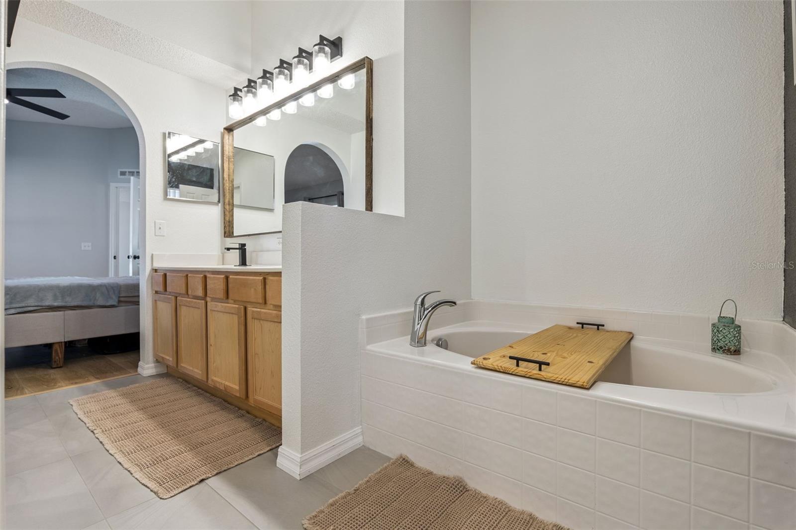 Image 30 of 61 For 10256 Laxton Street