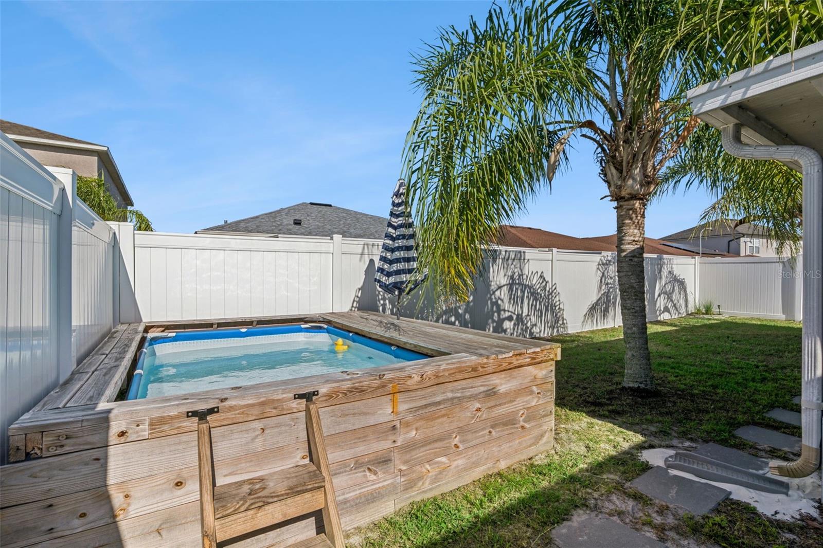 Image 42 of 61 For 10256 Laxton Street