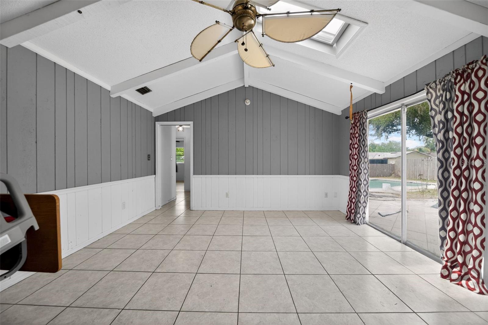 Image 12 of 26 For 175 Sheridan Avenue