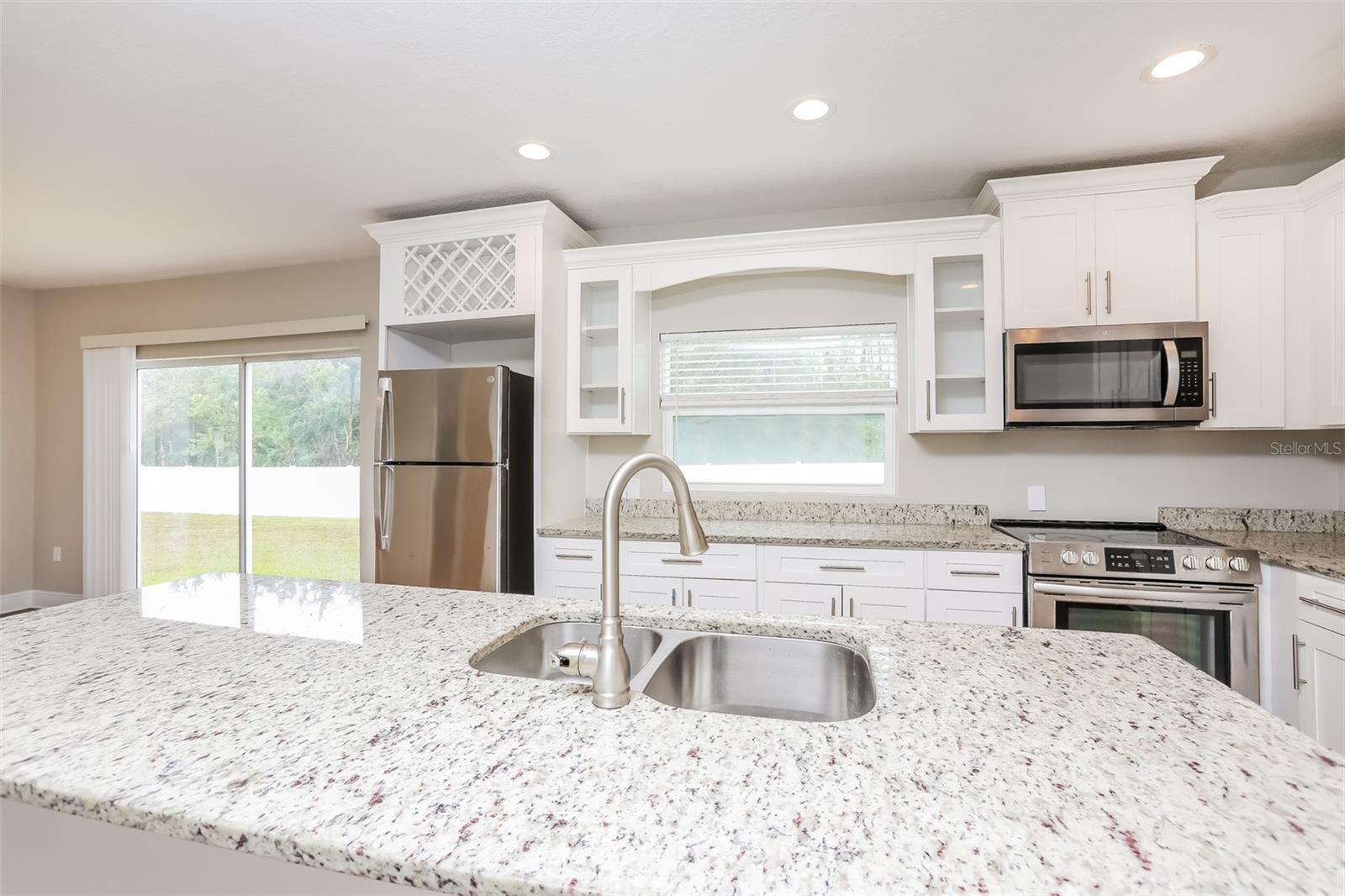 Image 5 of 17 For 207 Taranto Way