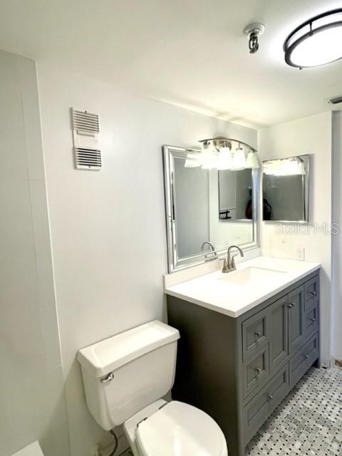 Image 12 of 23 For 400 Colonial Drive 408