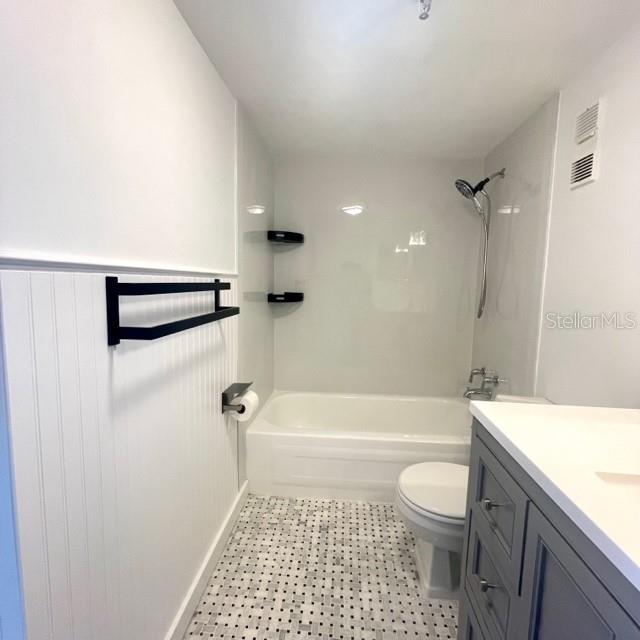 Image 14 of 23 For 400 Colonial Drive 408