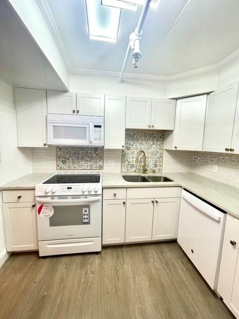 Image 6 of 23 For 400 Colonial Drive 408