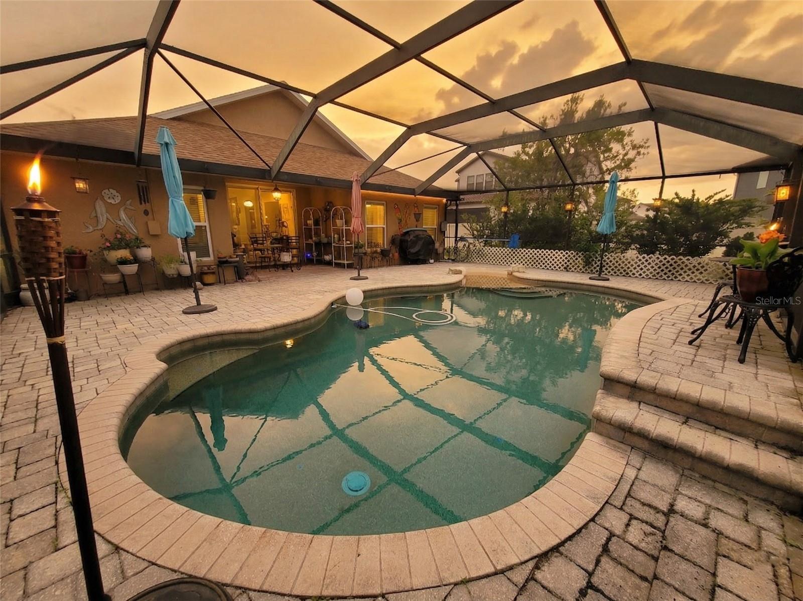 Listing photo id 38 for 1001 Torreya Way