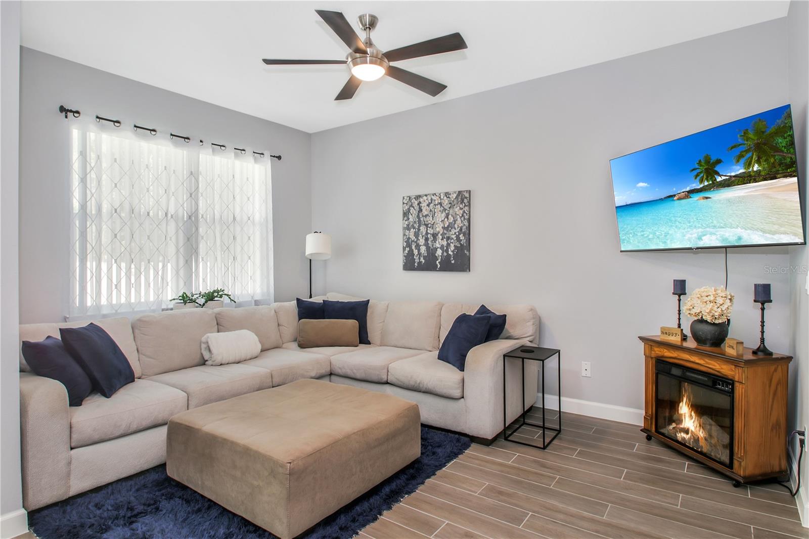 Image 8 of 24 For 3172 Crown Jewel Court