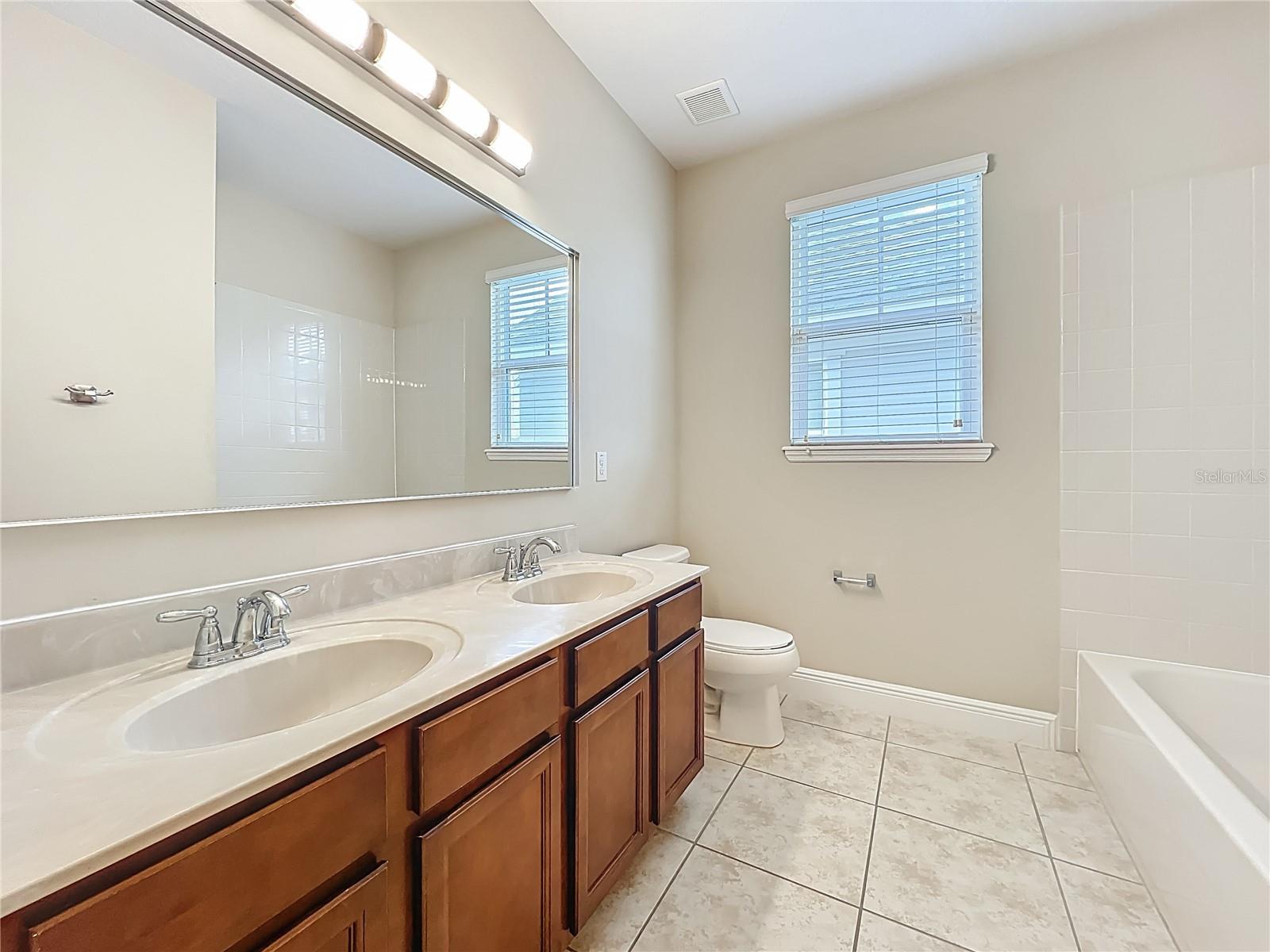 Image 39 of 55 For 8461 Greider Way