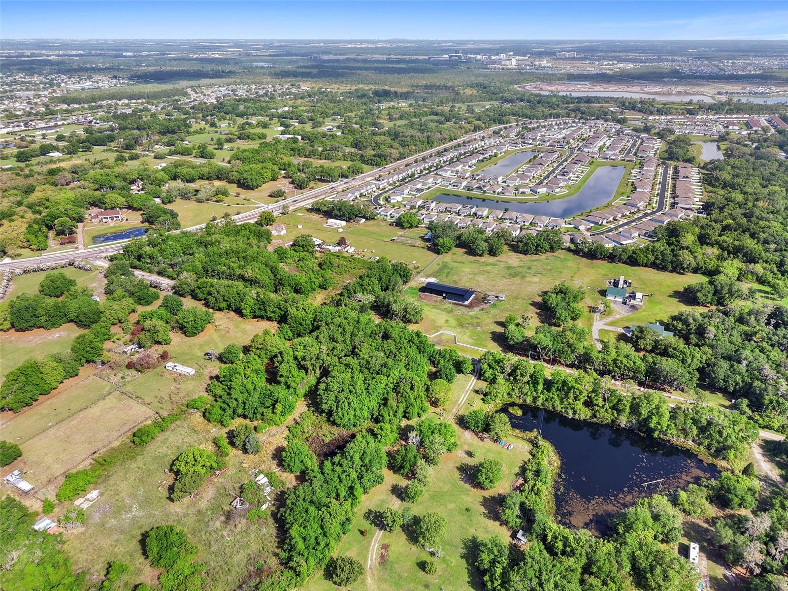 Image 17 of 22 For 4385 Semoran Farms Road