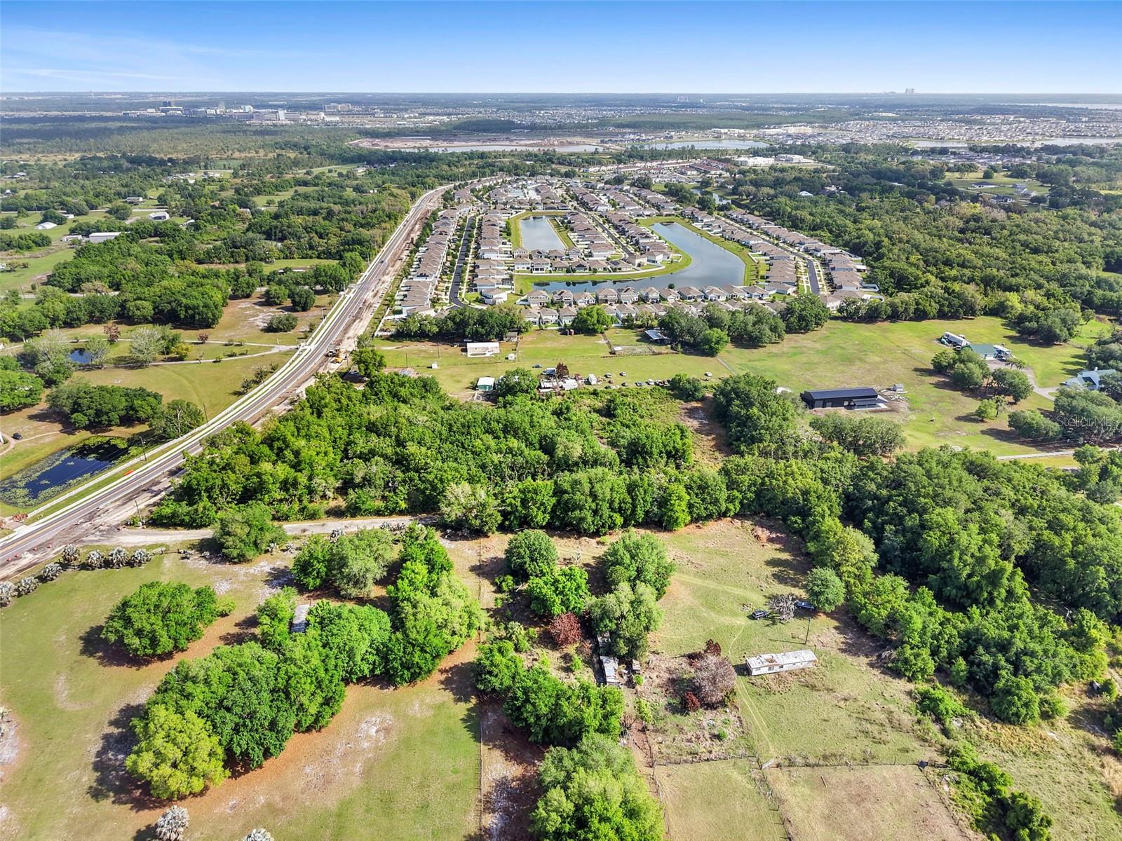 Image 5 of 22 For 4385 Semoran Farms Road