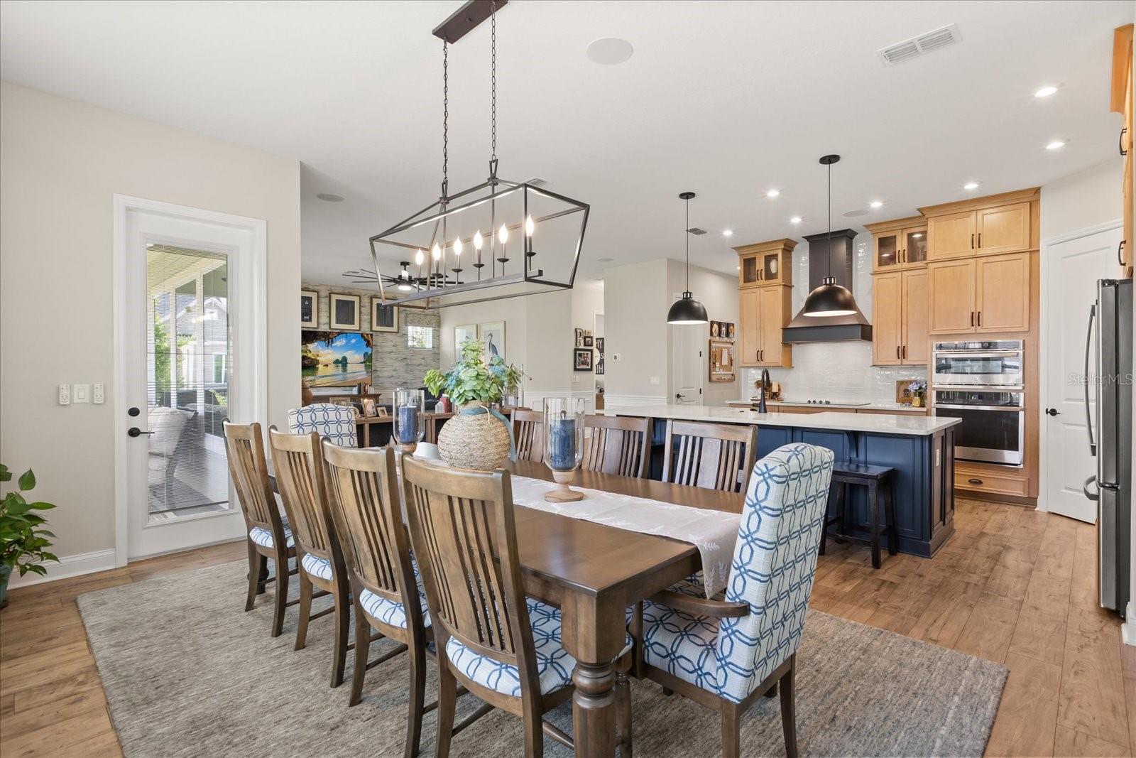 Image 11 of 44 For 6539 Quest Street