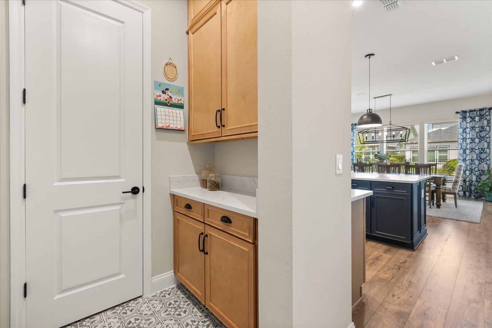 Image 6 of 44 For 6539 Quest Street