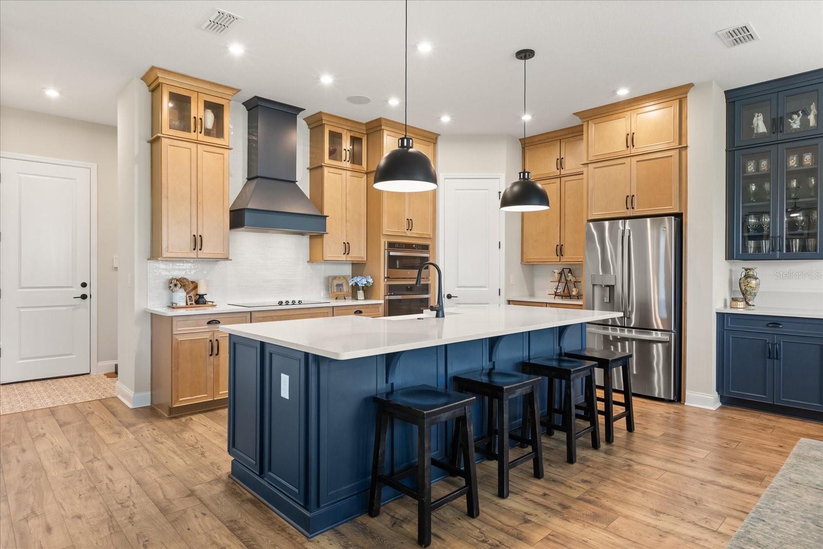 Image 8 of 44 For 6539 Quest Street